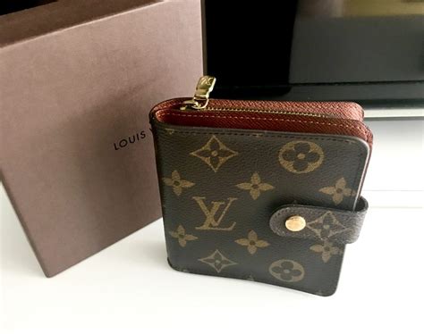 louis vuitton small wallet with zipper